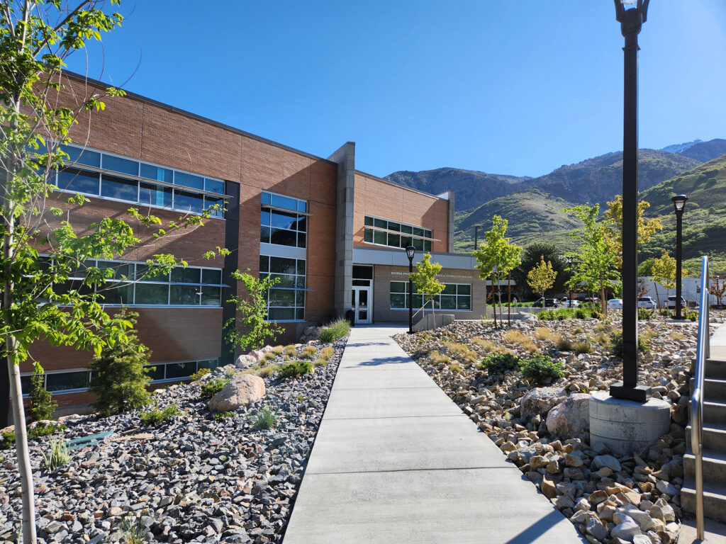 Wsu Noorda Engineering And Technology Building - Meridian Engineering, Inc.